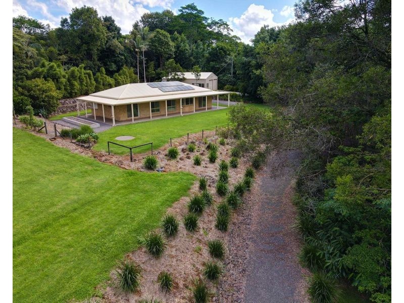 61 Burgess Avenue, Maleny QLD 4552