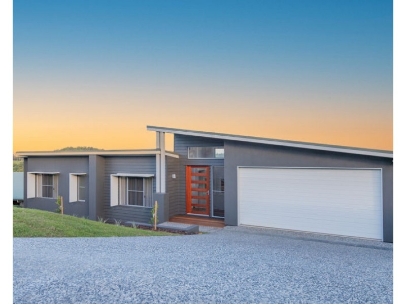14 Cloudwalk Drive, Maleny QLD 4552