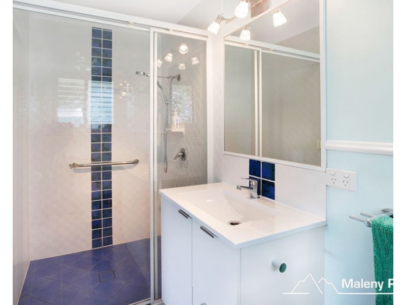 12 Macaranga St, Maleny QLD 4552