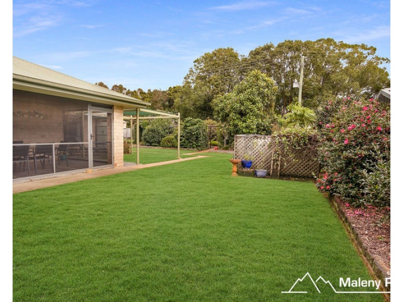12 Macaranga St, Maleny QLD 4552