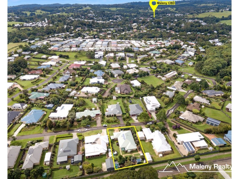 12 Macaranga St, Maleny QLD 4552