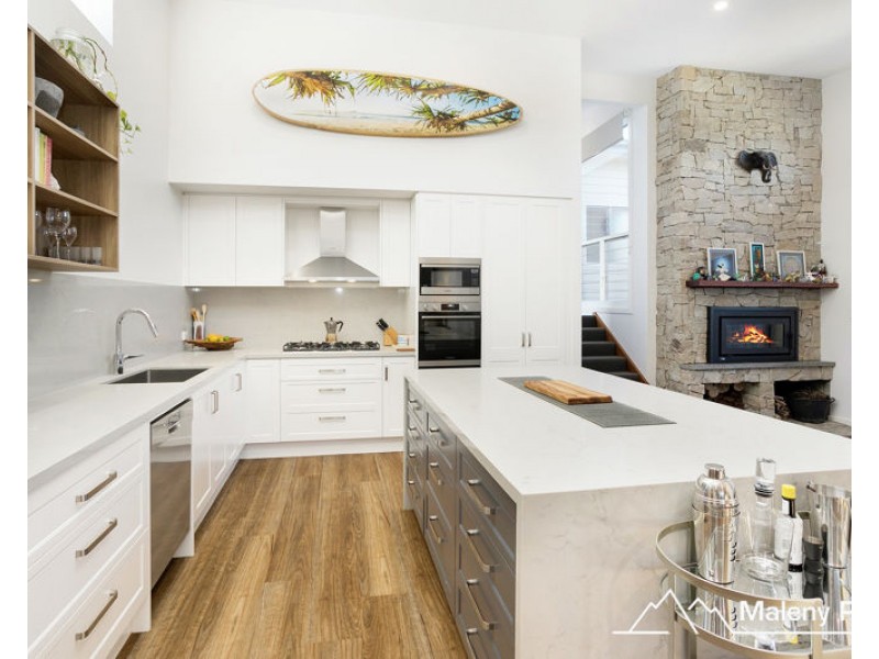 42 Coral St, Maleny QLD 4552