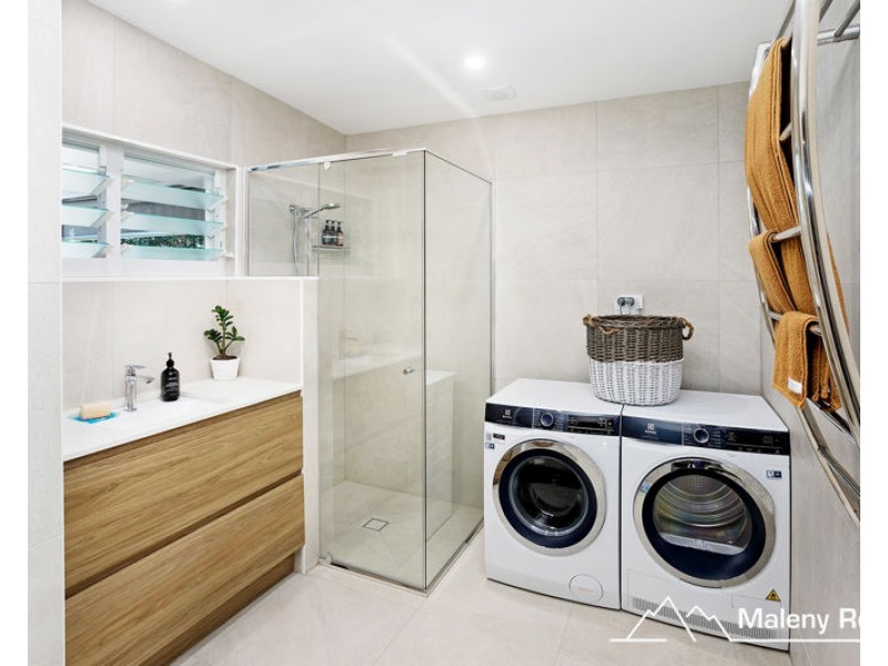 42 Coral St, Maleny QLD 4552