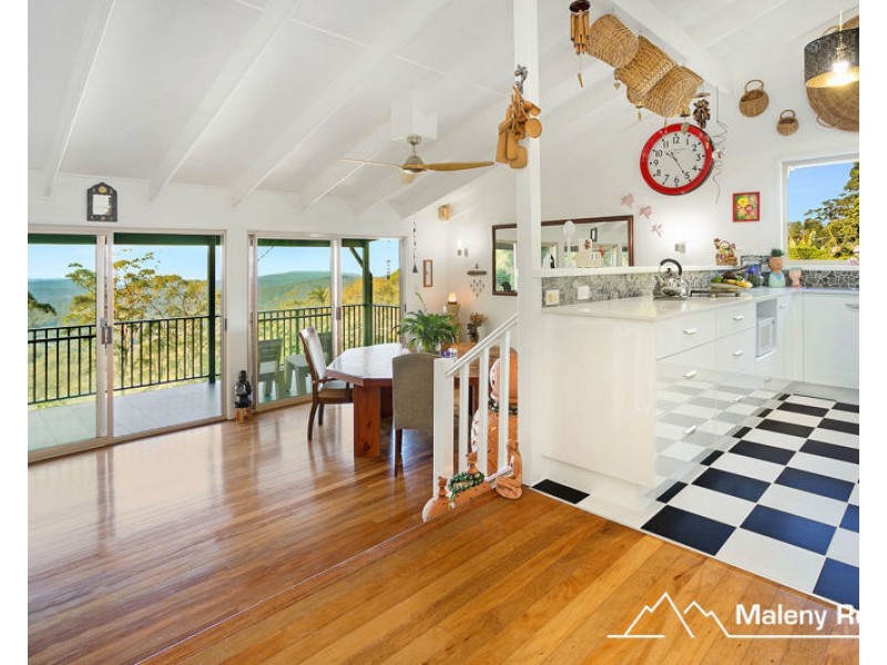 13 Boongala Avenue, Montville QLD 4560