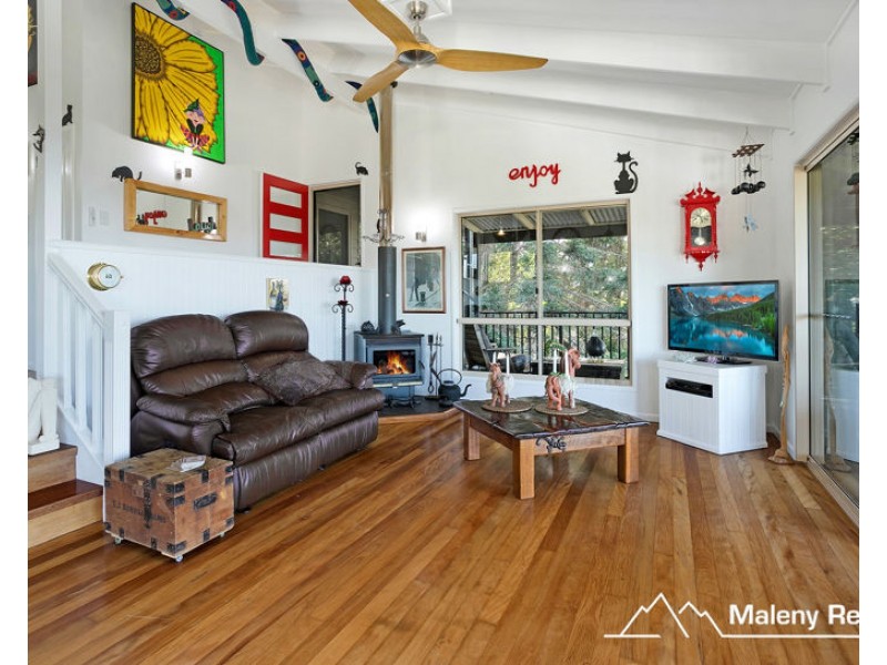 13 Boongala Avenue, Montville QLD 4560