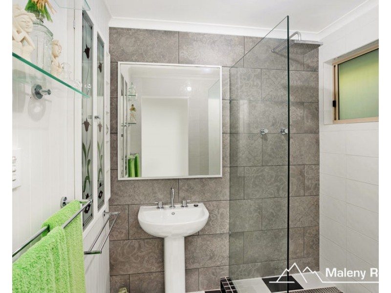 13 Boongala Avenue, Montville QLD 4560