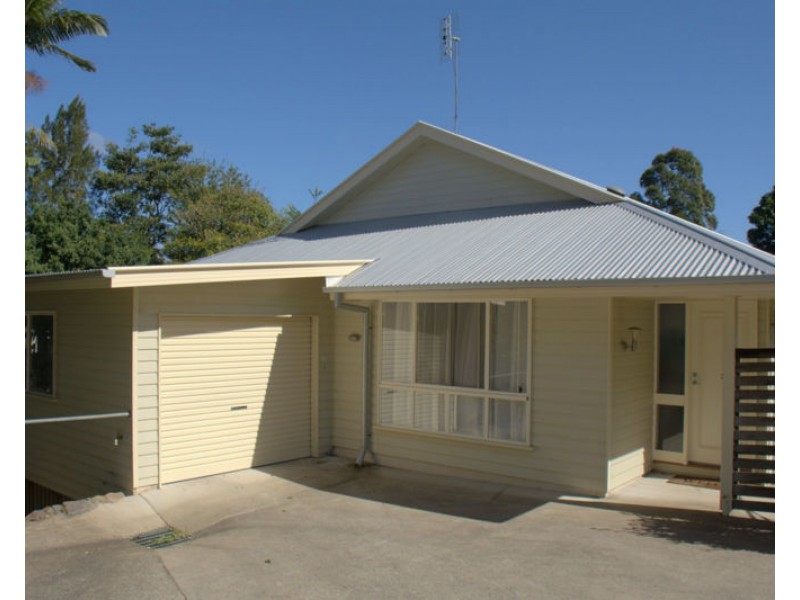 2/11 Cherry St, Maleny QLD 4552