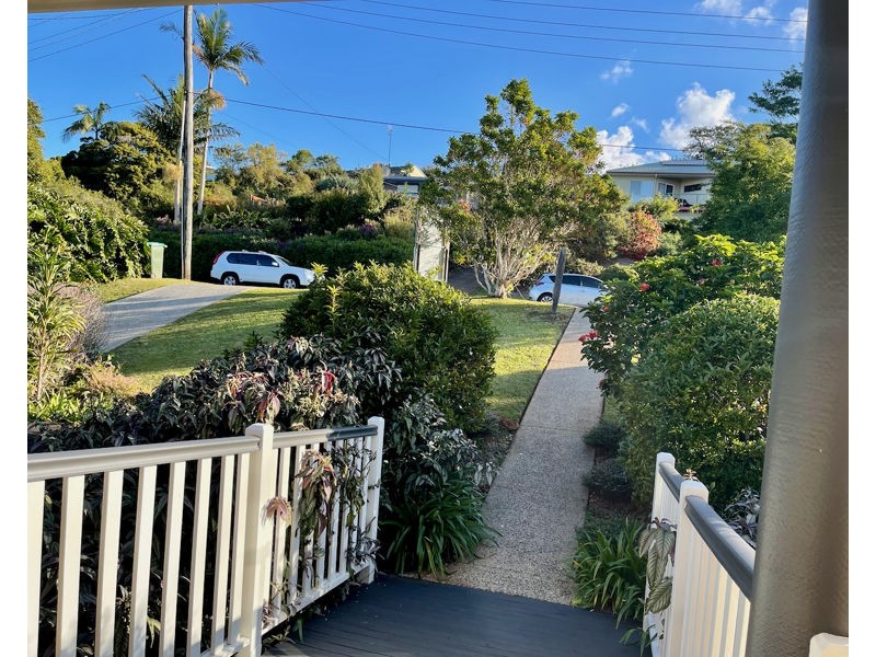 32 Crystal St, Mapleton QLD 4560