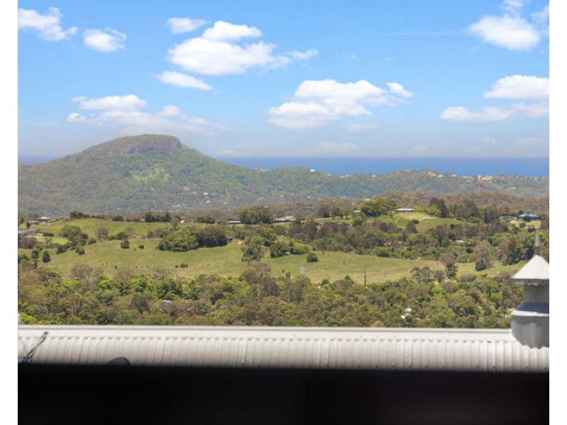 32 Crystal St, Mapleton QLD 4560