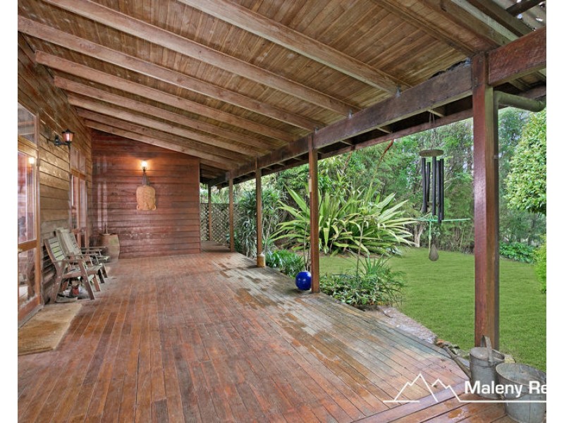 9 Vale End, North Maleny QLD 4552