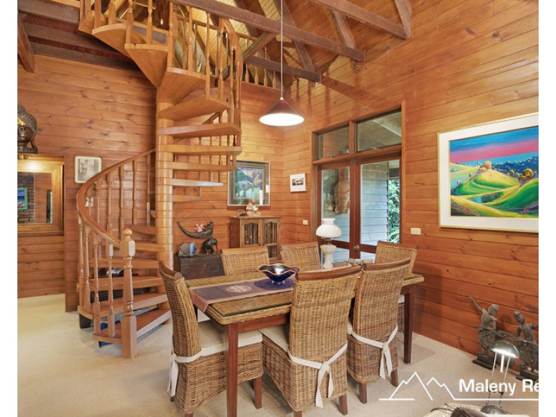 9 Vale End, North Maleny QLD 4552