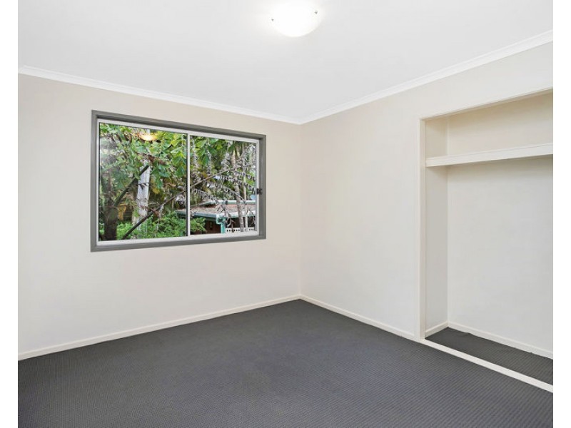 8 Ash St, Maleny QLD 4552