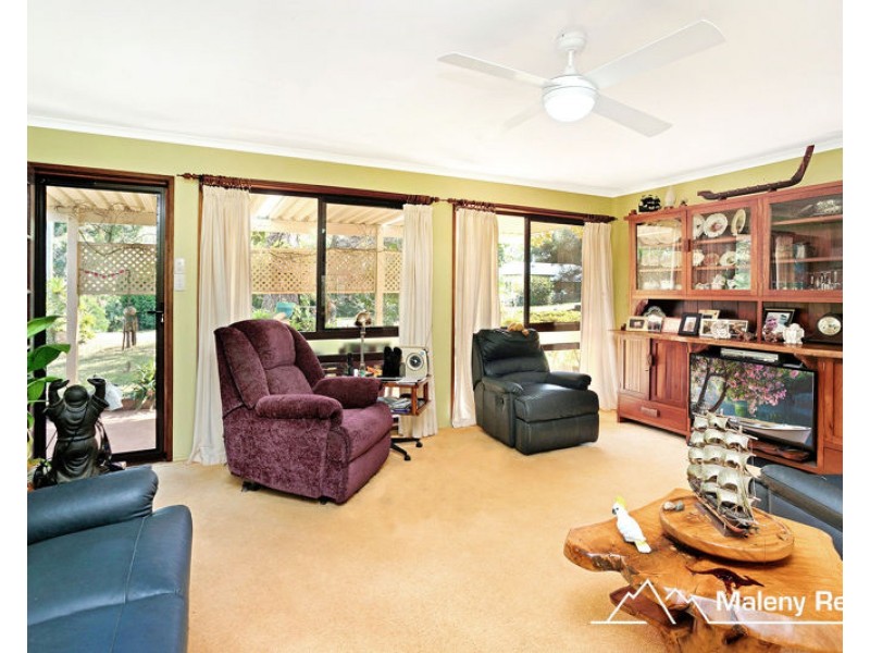 34 Mary Cairncross Avenue, Maleny QLD 4552