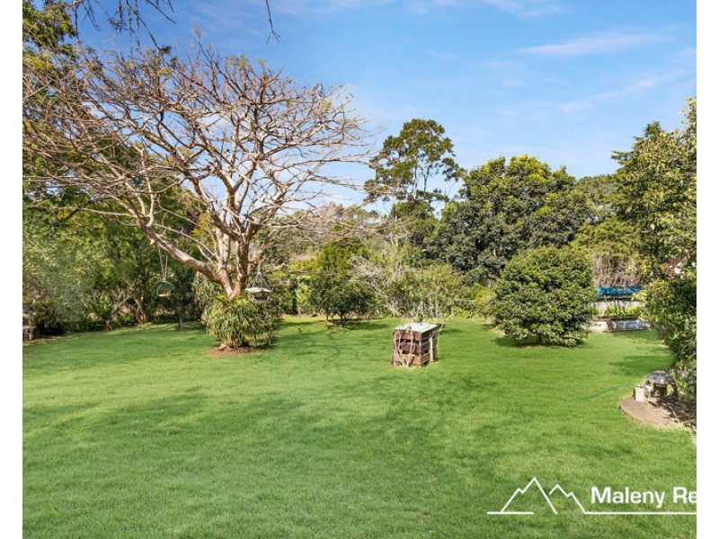 34 Mary Cairncross Avenue, Maleny QLD 4552