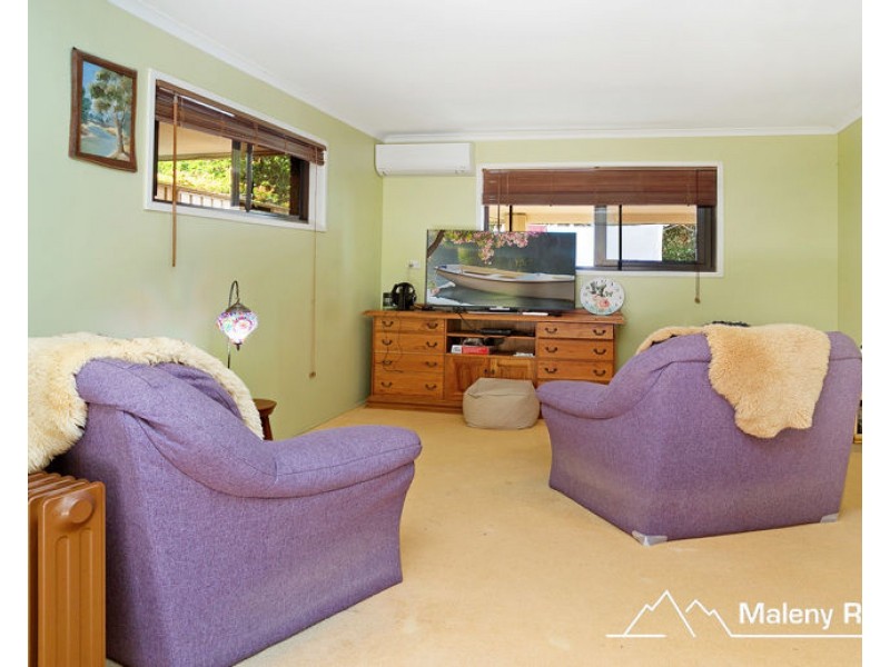 34 Mary Cairncross Avenue, Maleny QLD 4552