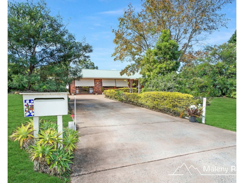 34 Mary Cairncross Avenue, Maleny QLD 4552