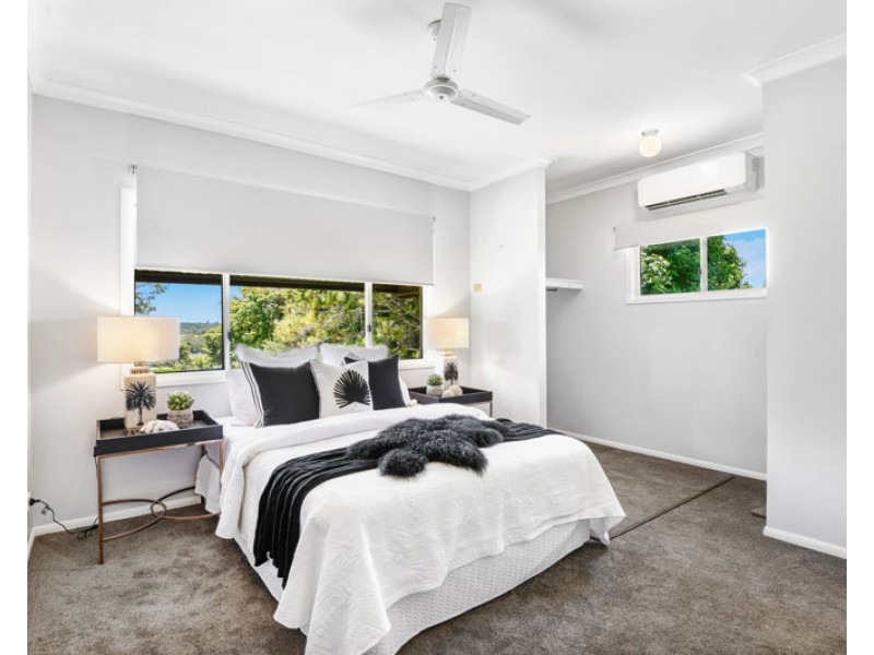 7 Walkers Drive, Maleny QLD 4552