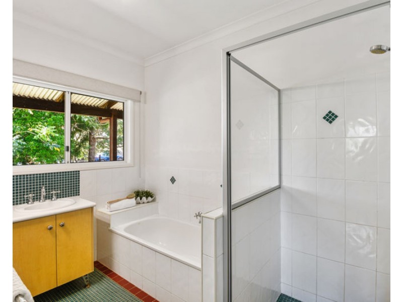 7 Walkers Drive, Maleny QLD 4552