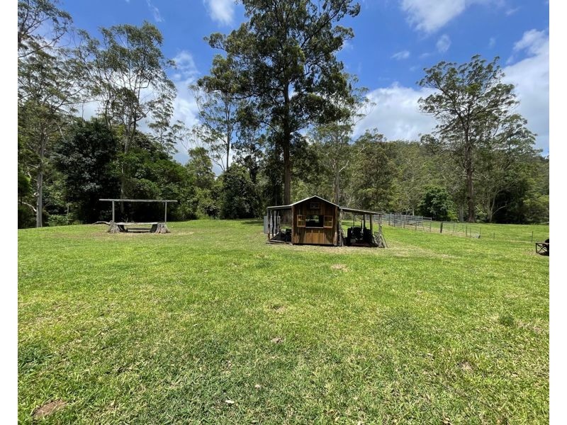 825 Maleny Kenilworth Rd, Elaman Creek QLD 4552