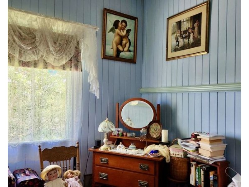 12 Tulip St, Maleny QLD 4552