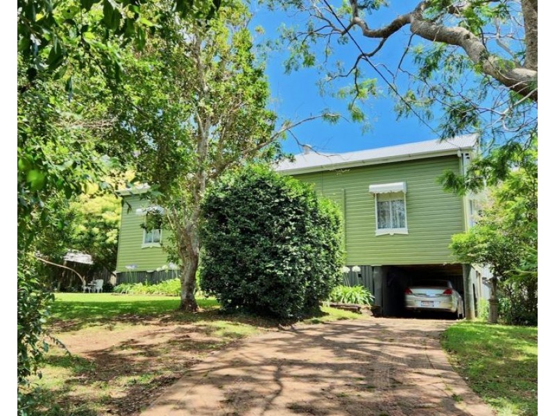 12 Tulip St, Maleny QLD 4552