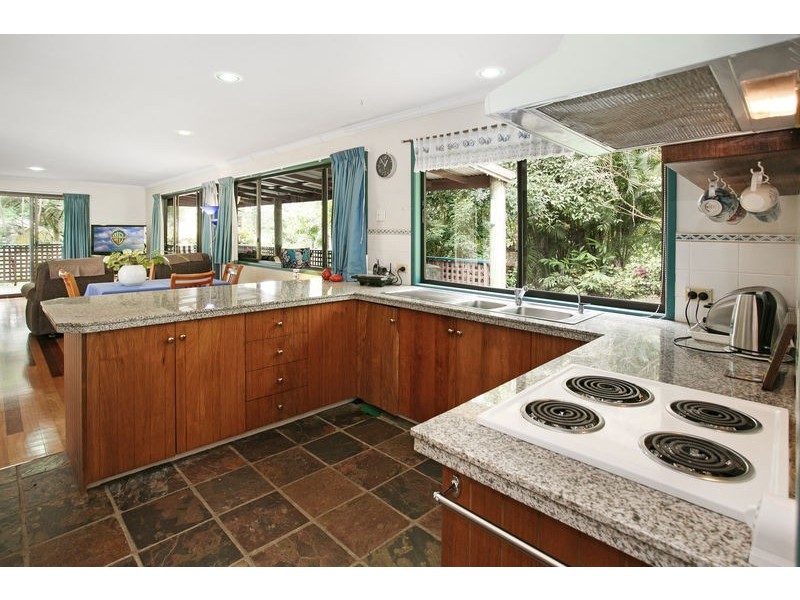 36 Centenary Drive, Maleny QLD 4552