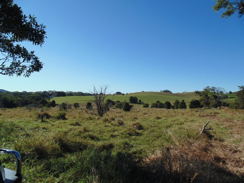 23 Bidners Road, Lake Macdonald QLD 4563