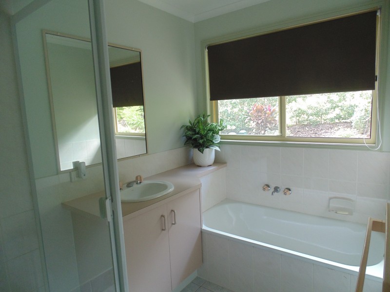 2 Eucalyptus Crescent, Ninderry QLD 4561