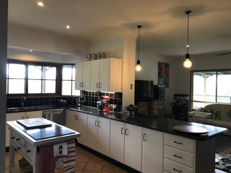 123 Killawarra Road, Lake Macdonald QLD 4563