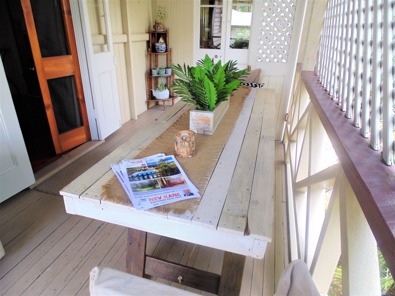 8 School Road, Yandina QLD 4561