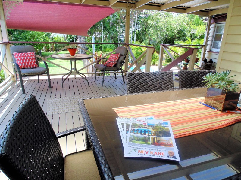 8 School Road, Yandina QLD 4561