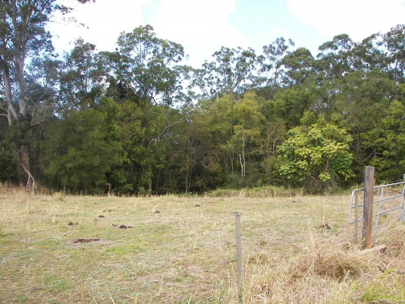 5 Bruce Highway, Bridges QLD 4561