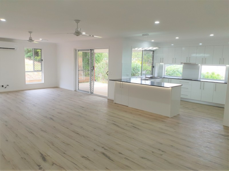 25 EMERALD VISTA PARADE, Yandina QLD 4561