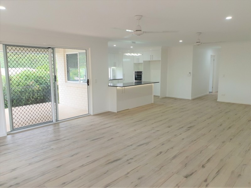 25 EMERALD VISTA PARADE, Yandina QLD 4561