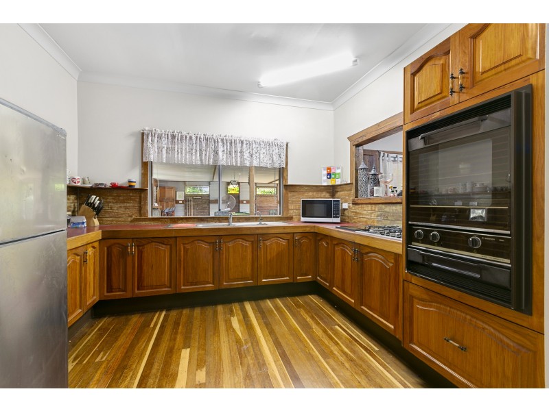 40 Lake Dunethin Road, Maroochy River QLD 4561