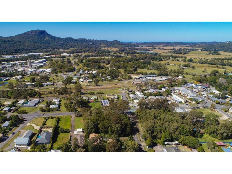 33 Farrell Street, Yandina QLD 4561