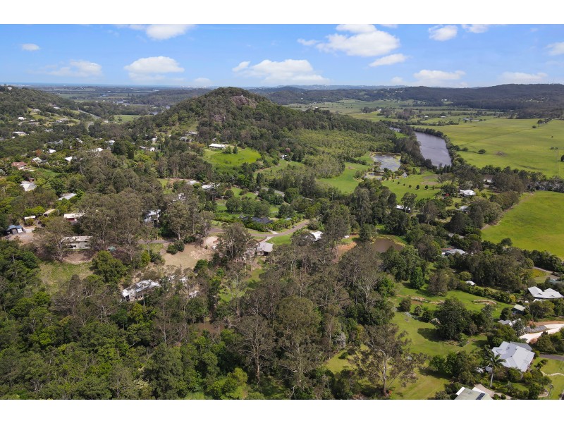 15 Hillsview Place, Maroochy River QLD 4561