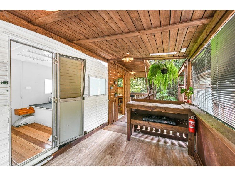15 Hillsview Place, Maroochy River QLD 4561