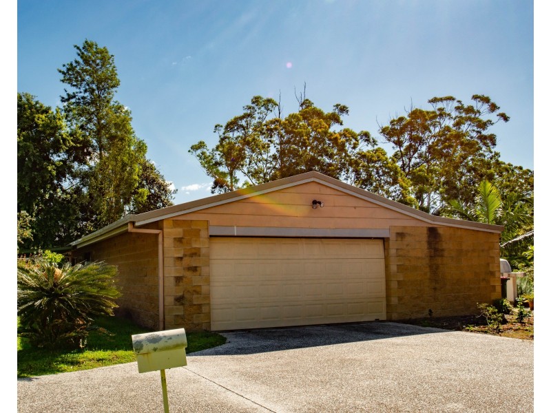 4 Gympie Street South, Landsborough QLD 4550