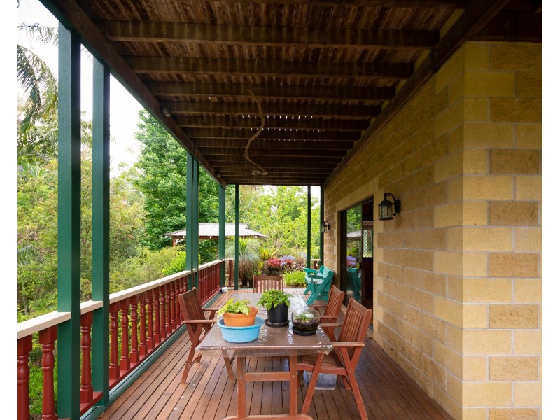 4 Gympie Street South, Landsborough QLD 4550