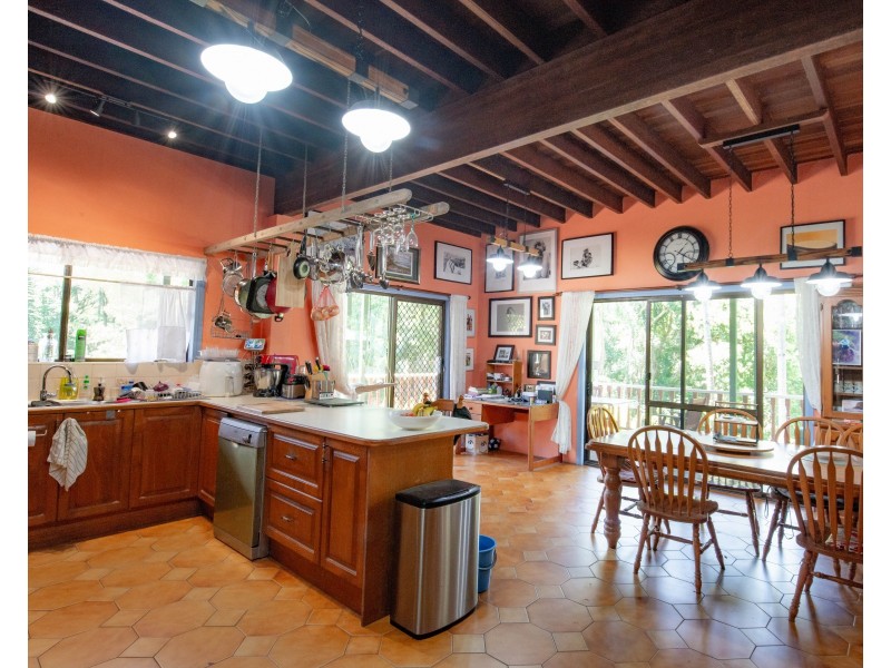 4 Gympie Street South, Landsborough QLD 4550