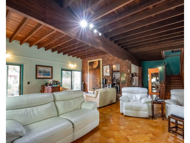 4 Gympie Street South, Landsborough QLD 4550