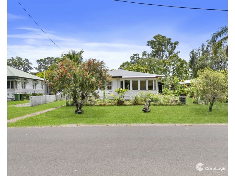 27 Railway Street, Yandina QLD 4561