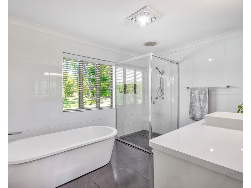 105 Kentish Road, Kiels Mountain QLD 4559