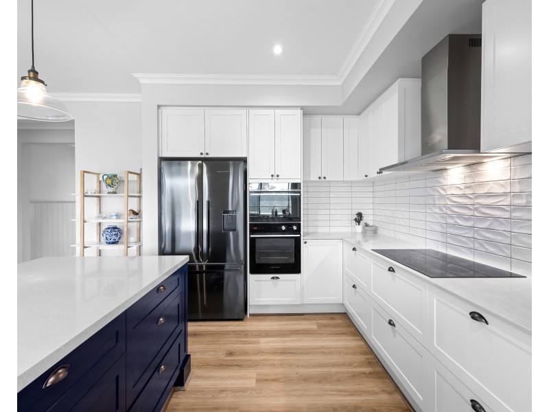 55 Yvonne Street, Highworth QLD 4560