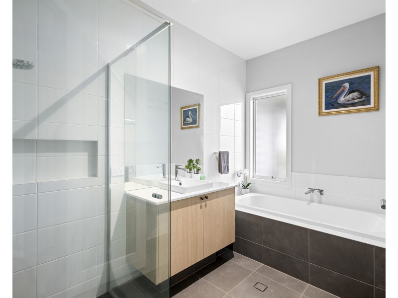 55 Yvonne Street, Highworth QLD 4560