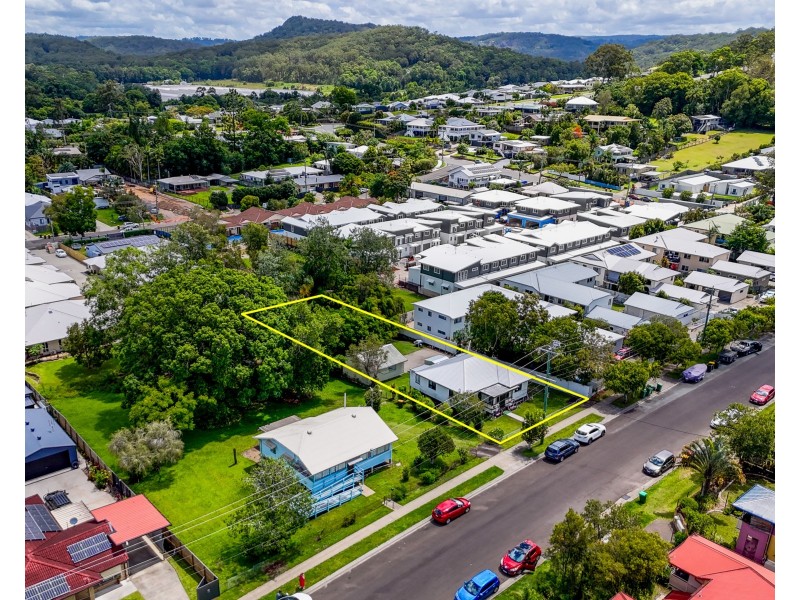 10 Low Street, Yandina QLD 4561