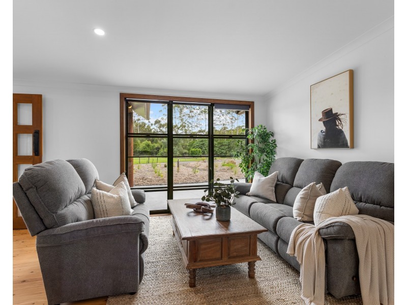 111 Colemans Farm Road, Yandina QLD 4561