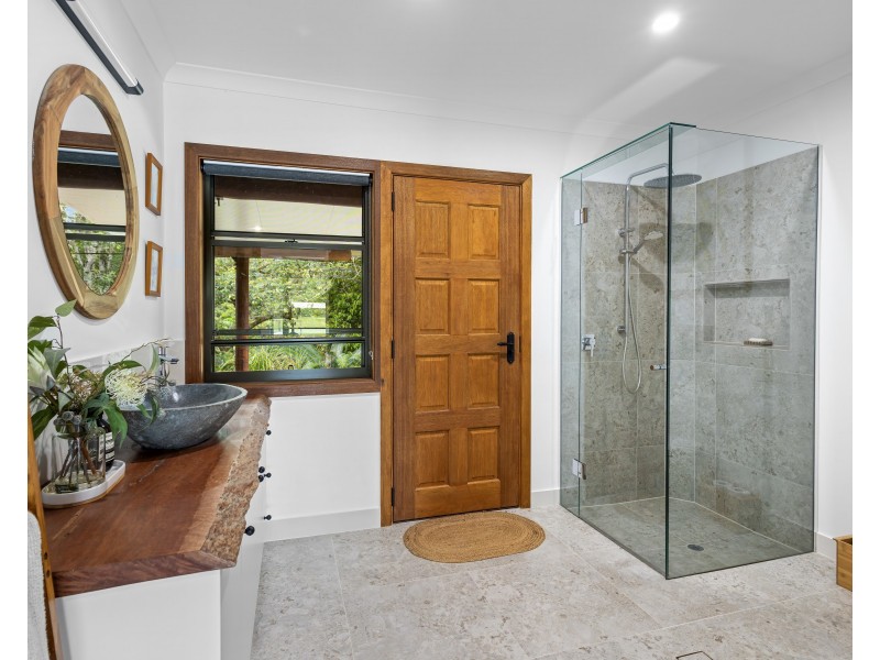 111 Colemans Farm Road, Yandina QLD 4561