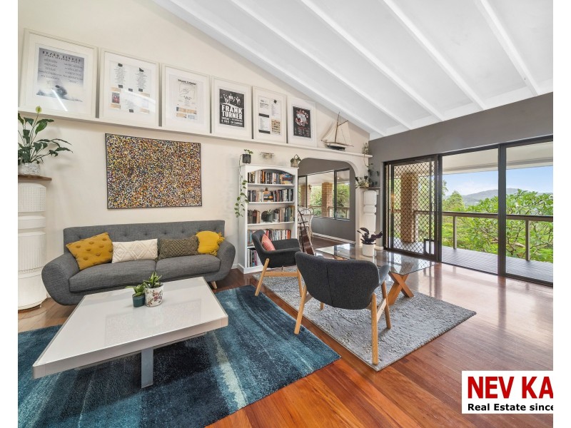 11 Panorama Drive, Nambour QLD 4560